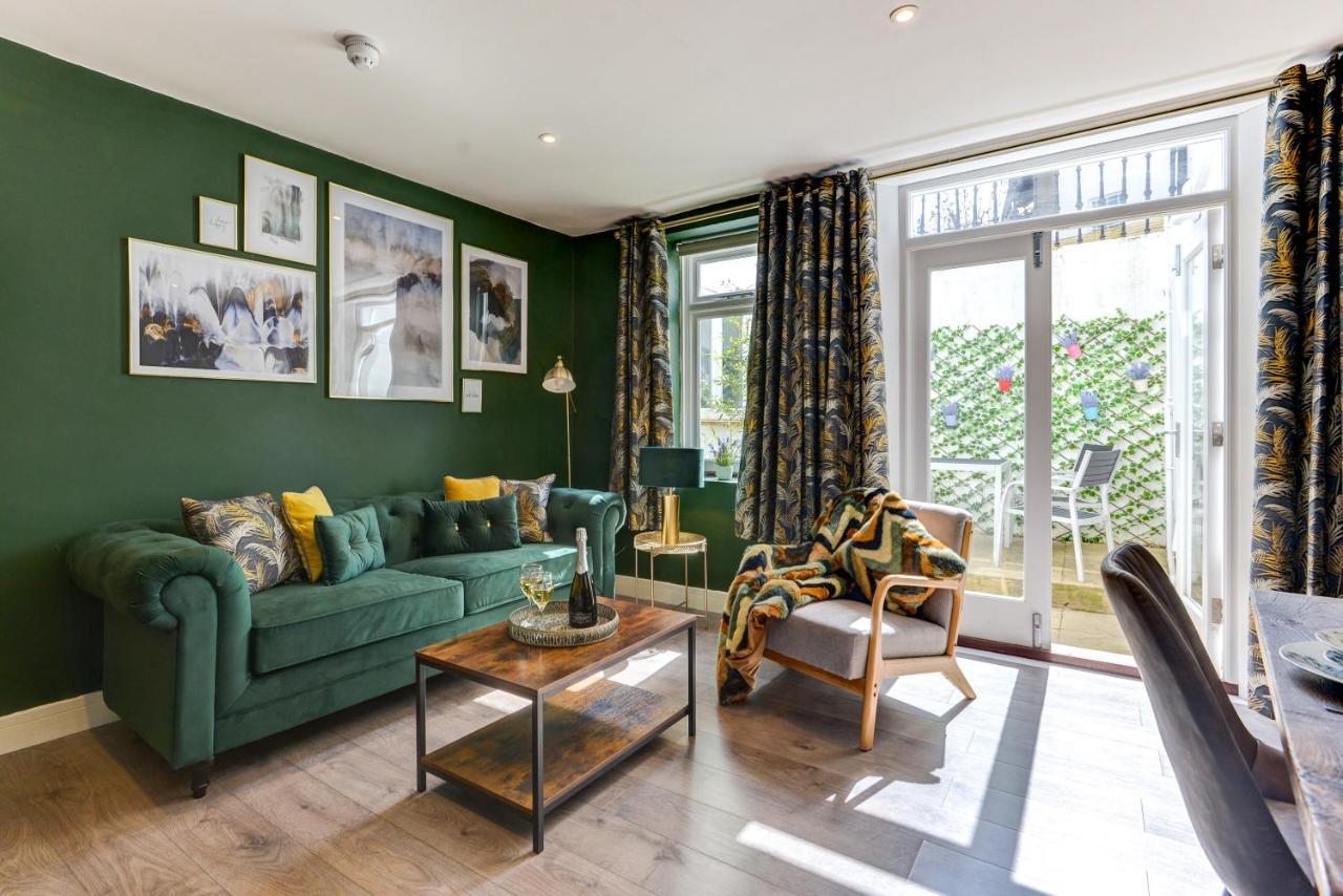 2 Bedroom Cosy Apartment, Powis Square - Appartement *